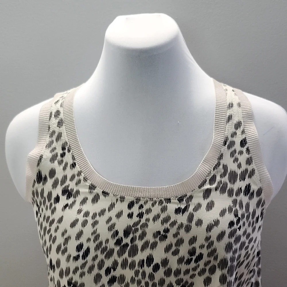 THEORY Maryam 100% silk leopard print buttery soft tank top - Picture 3 of 11